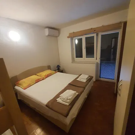 Bribirska Obala Apartman